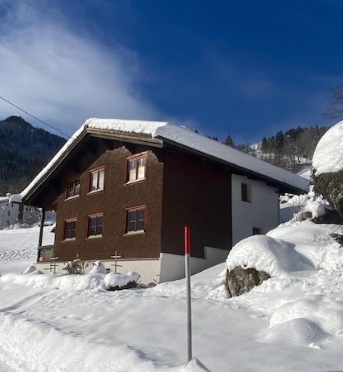 Walserhaus Brand  Buitenkant foto