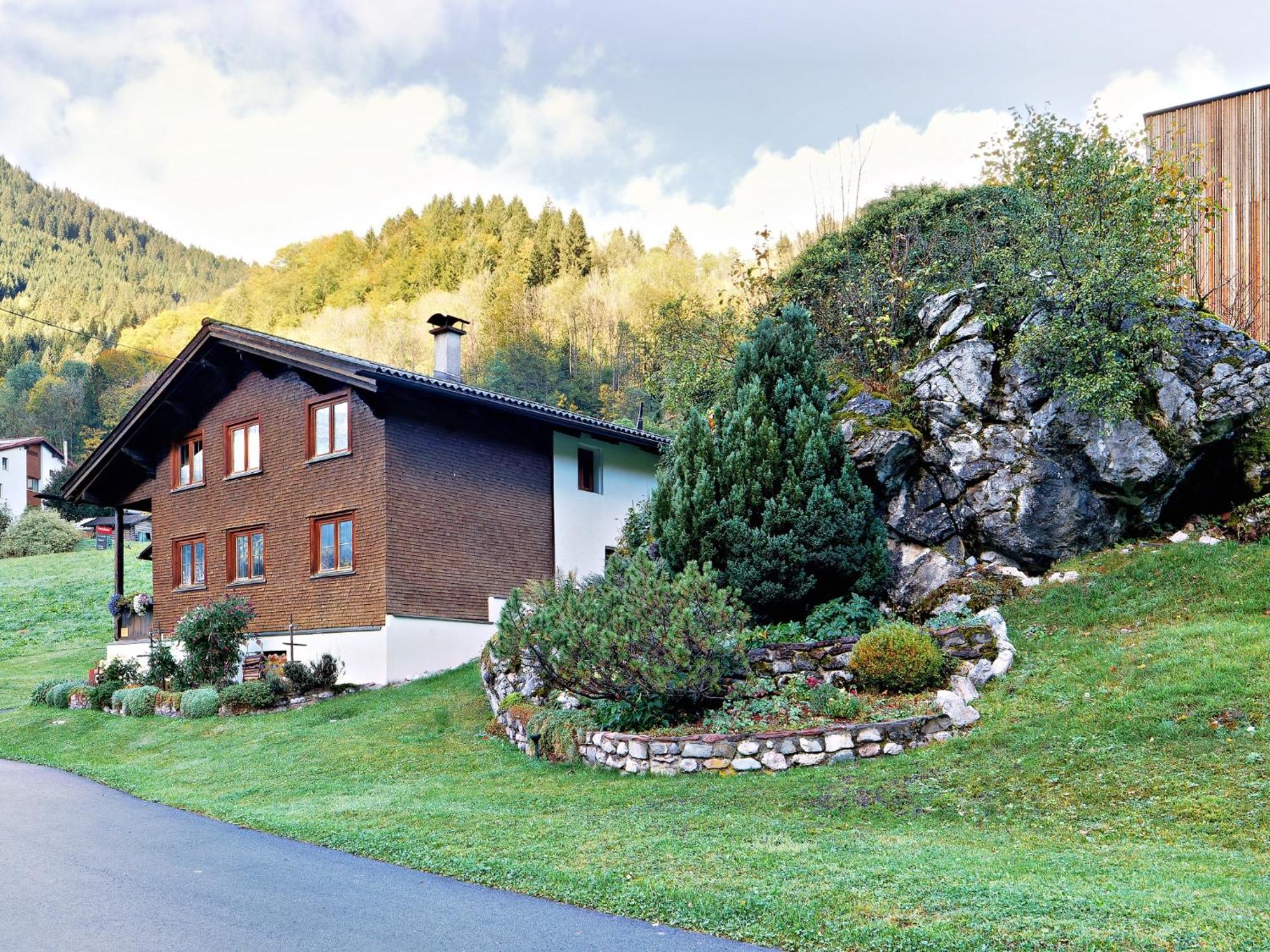 Walserhaus Brand  Buitenkant foto
